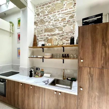 شقة I Loft , Climatise Et Garage Privee